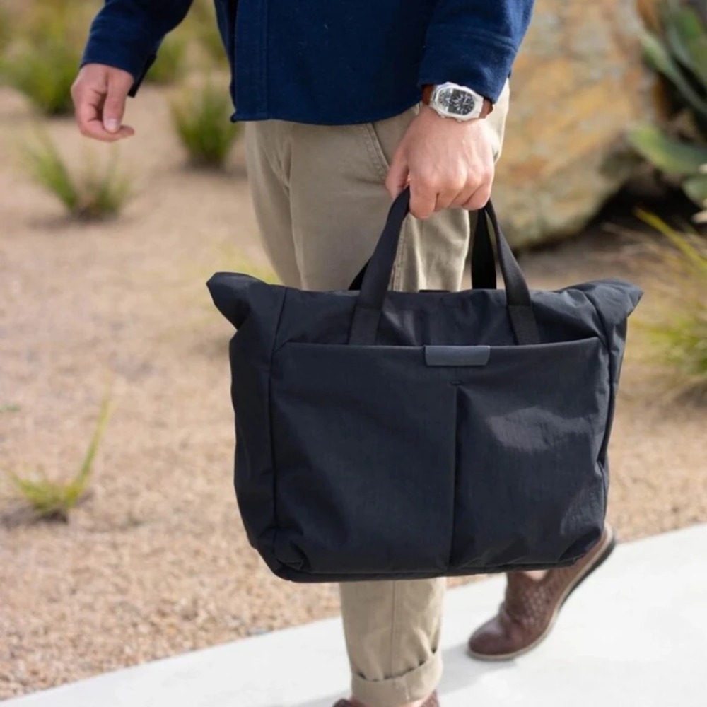 Luxury Bags In Tokyo - Luxury Tokyo Messenger Bag 14L Laptop