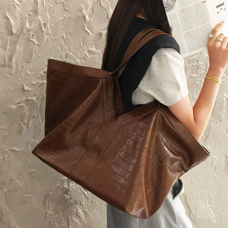 Oversized Crocodile Pattern To - Luxury Bags Of 2026 review and price