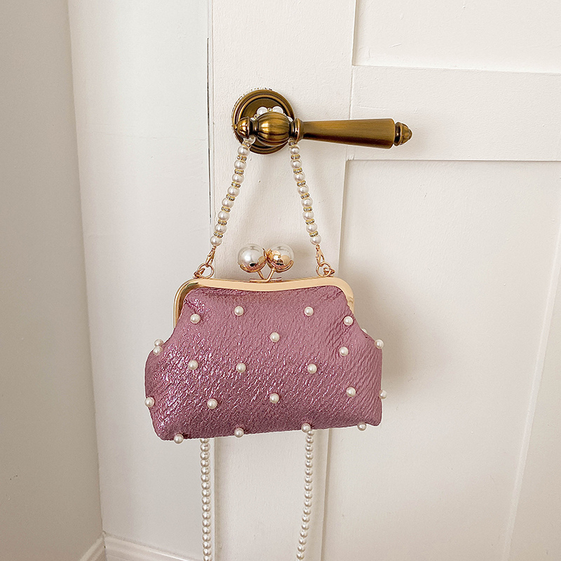 Glitter Pearl Decor Kiss Lock  - Luxury Bags That Are Affordable review and price